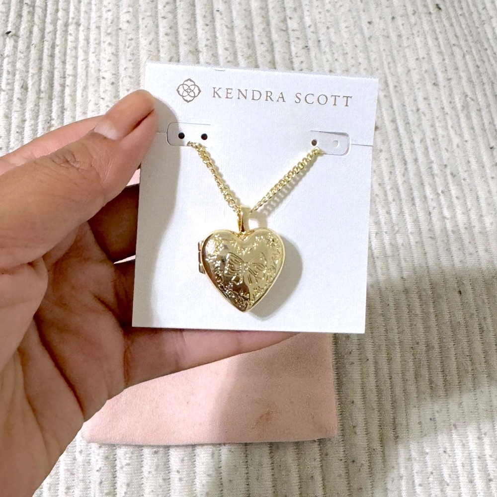 Kendra Scott X Loveshackfancy Gold Heart Locket